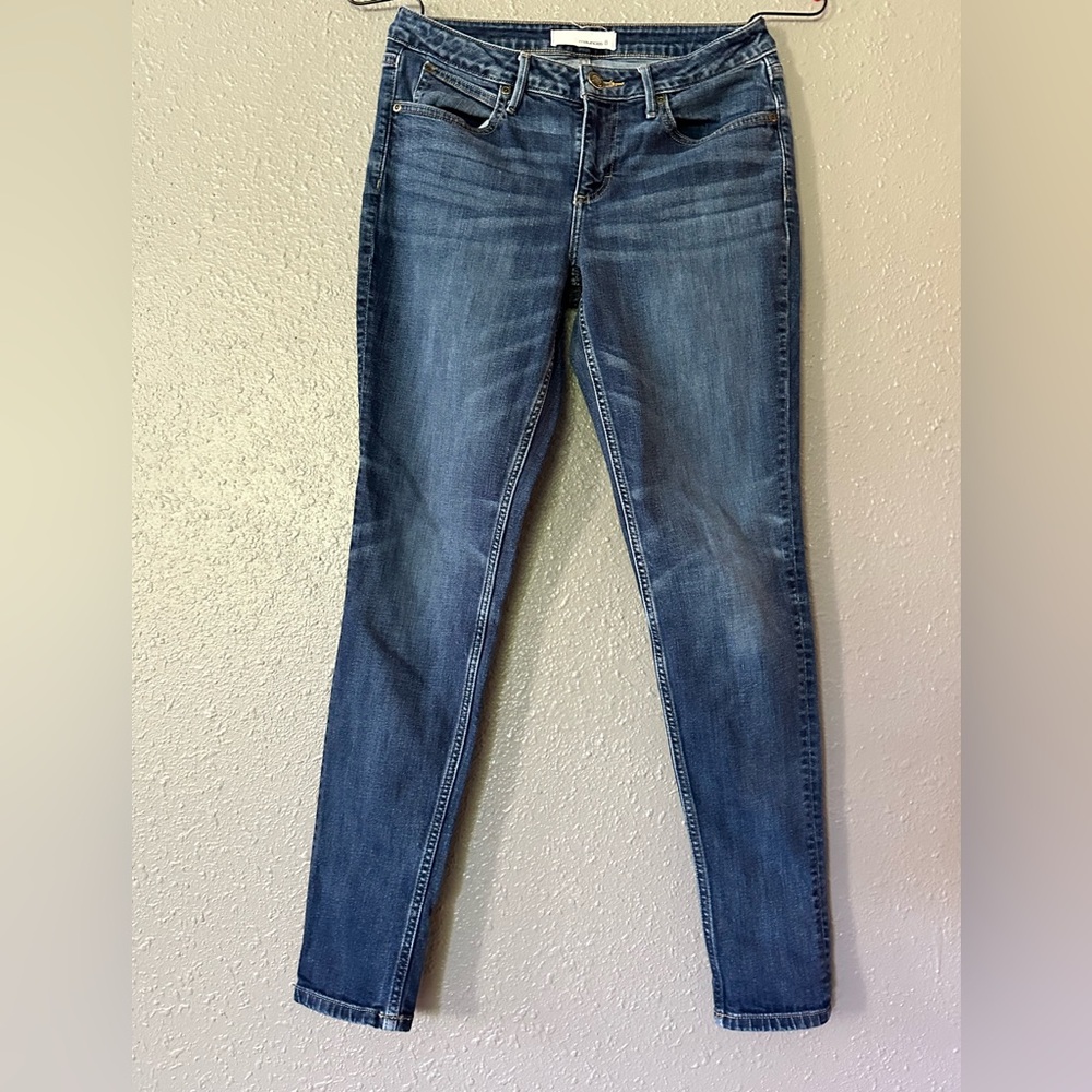 Maurices Size 8 Mid Rise Blue Denim Skinny Stretch Jeans New used Condition